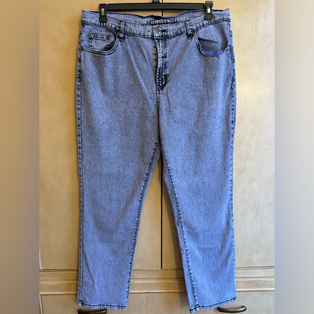 DG2 Acid Wash Straight Leg Jeans Periwinkle 16 Pre-Loved